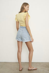 HIGH RISE PLEATED MOM SHORTS