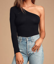 Load image into Gallery viewer, ASYMMETRICAL SLEEVE KNIT TOP