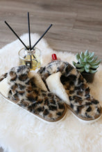 Load image into Gallery viewer, Leopard Faux Fur Slippers