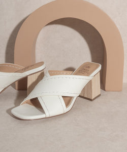 OASIS SOCIETY Jade   Strappy Stitched Sandal